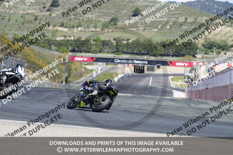 cadwell no limits trackday;cadwell park;cadwell park photographs;cadwell trackday photographs;enduro digital images;event digital images;eventdigitalimages;navarra;no limits trackdays;peter wileman photography;racing digital images;trackday digital images;trackday photos